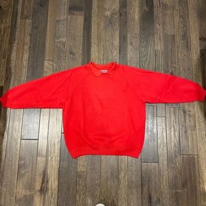 VINTAGE COLLARED SWEATSHIRT
WOMENS SIZE XS/S RED